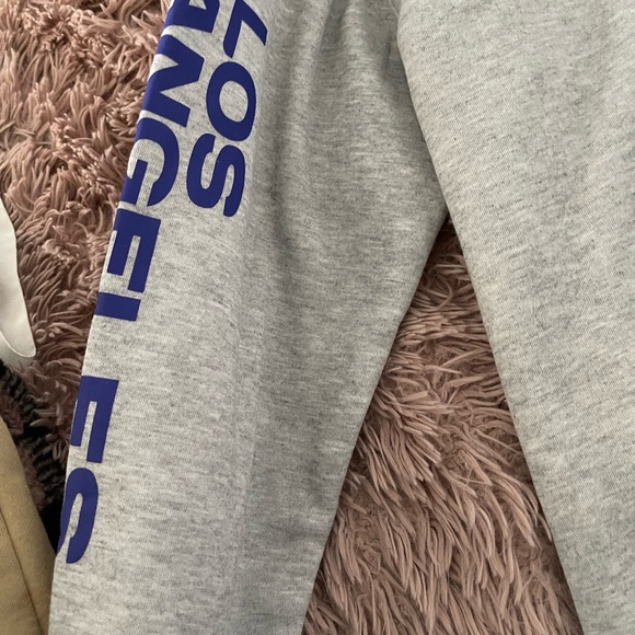 NFL THE RAMS - Picture 4 of 4